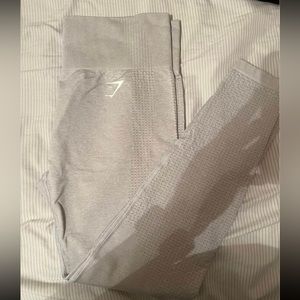 Gym shark leggings